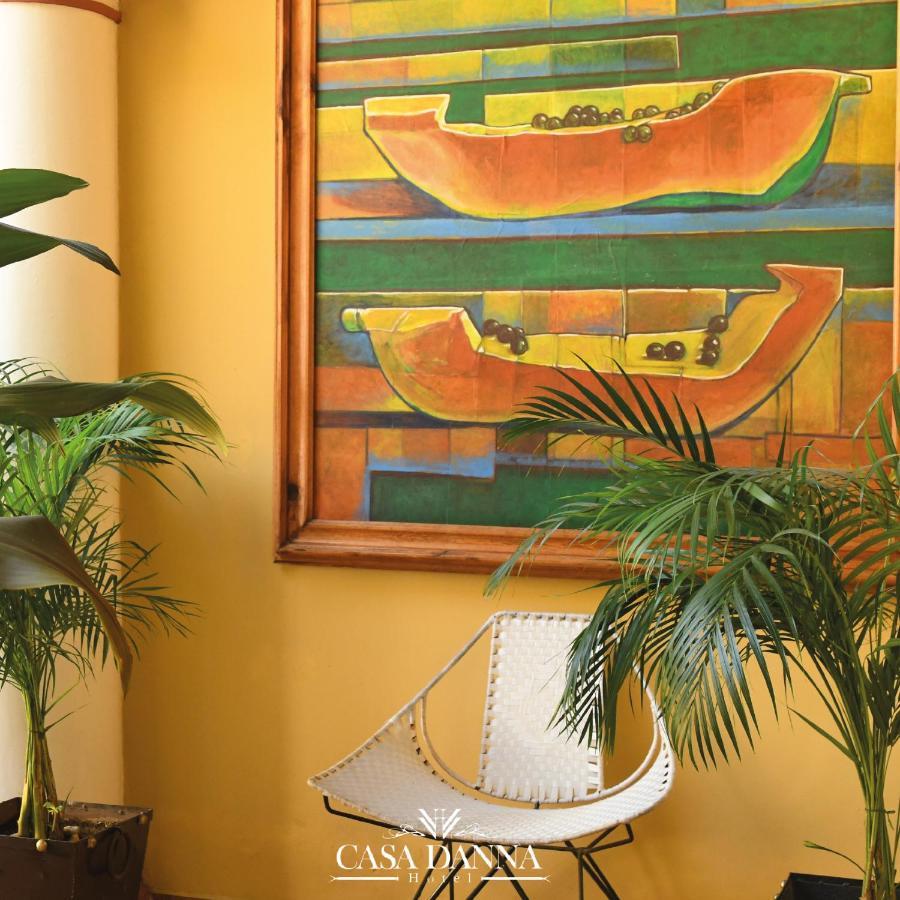 Hotel Casa Danna Colima Exterior photo